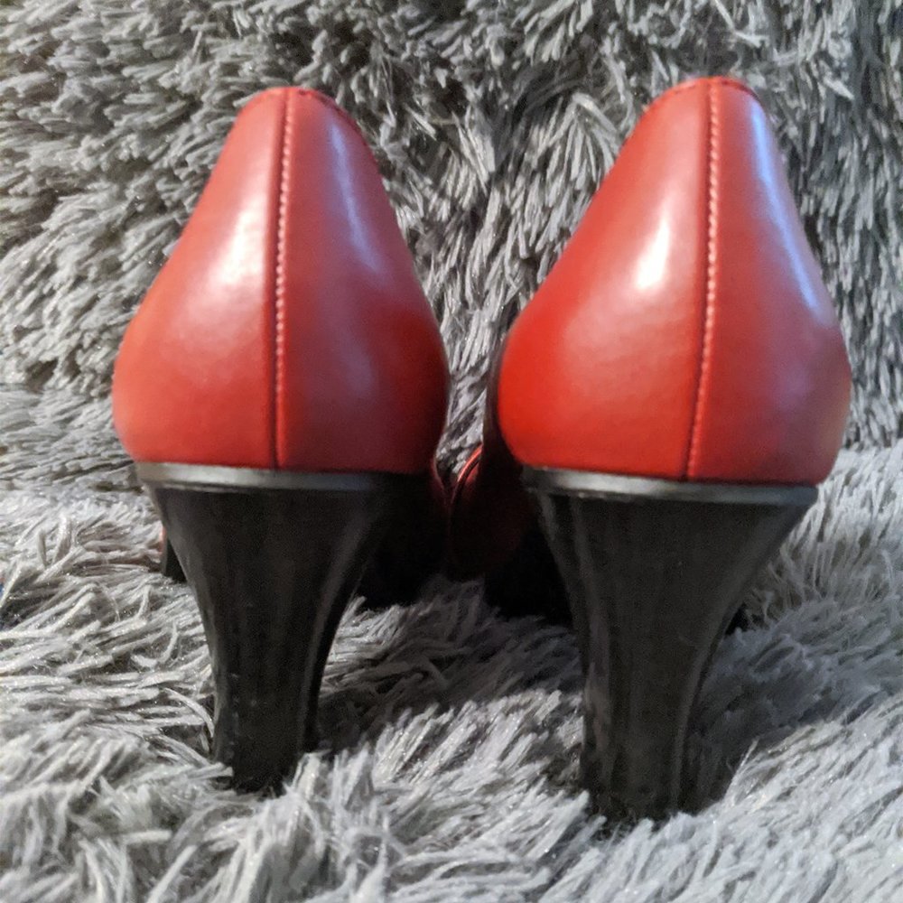 NWOT Blood Red Bongo Heels Size 8.5 - Picture 6 of 8